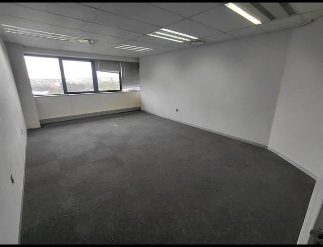 252M² OFFICE TO LET IN HALFWAY HOUSE ESTATES